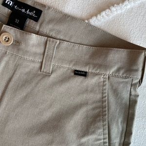Travis Mathew Short - Size 32 - Like new
